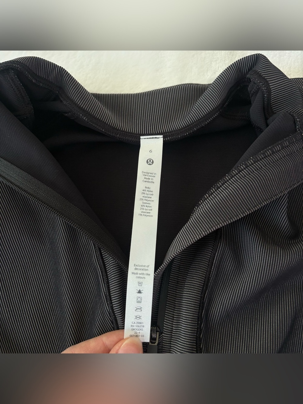 NWT Lululemon Two-Tone Ribbed Running Half Zip - Picture 6 of 8